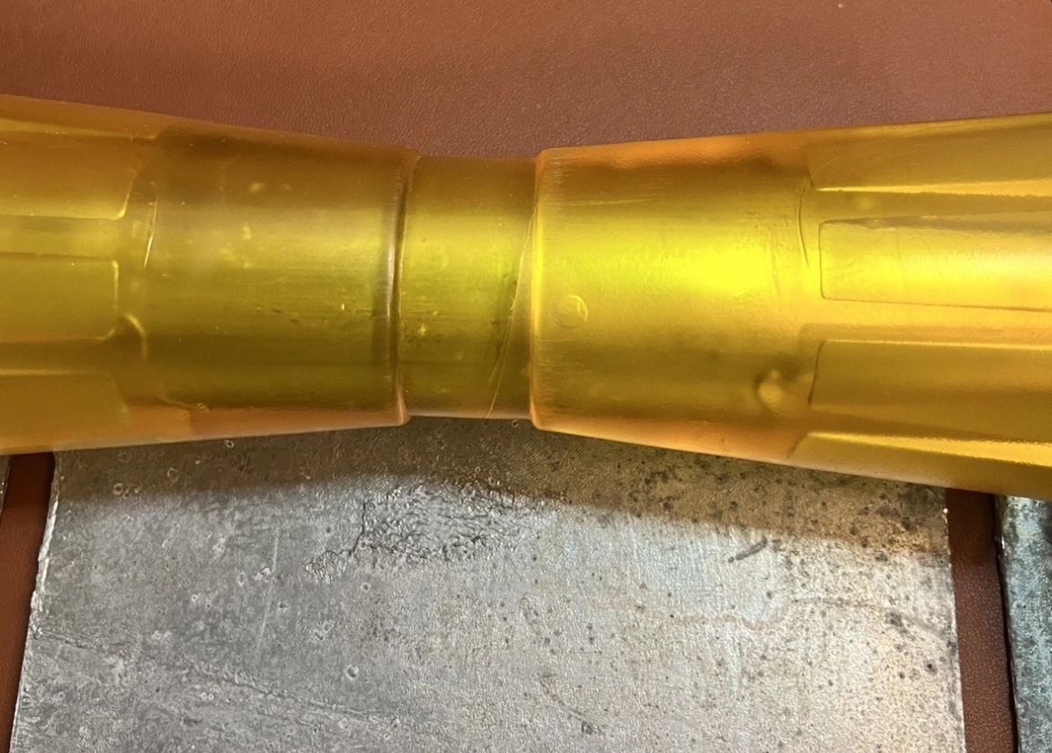 Tie Down 86282 Amber 12-Inch Keel Roller with Panel Bracket Assembly